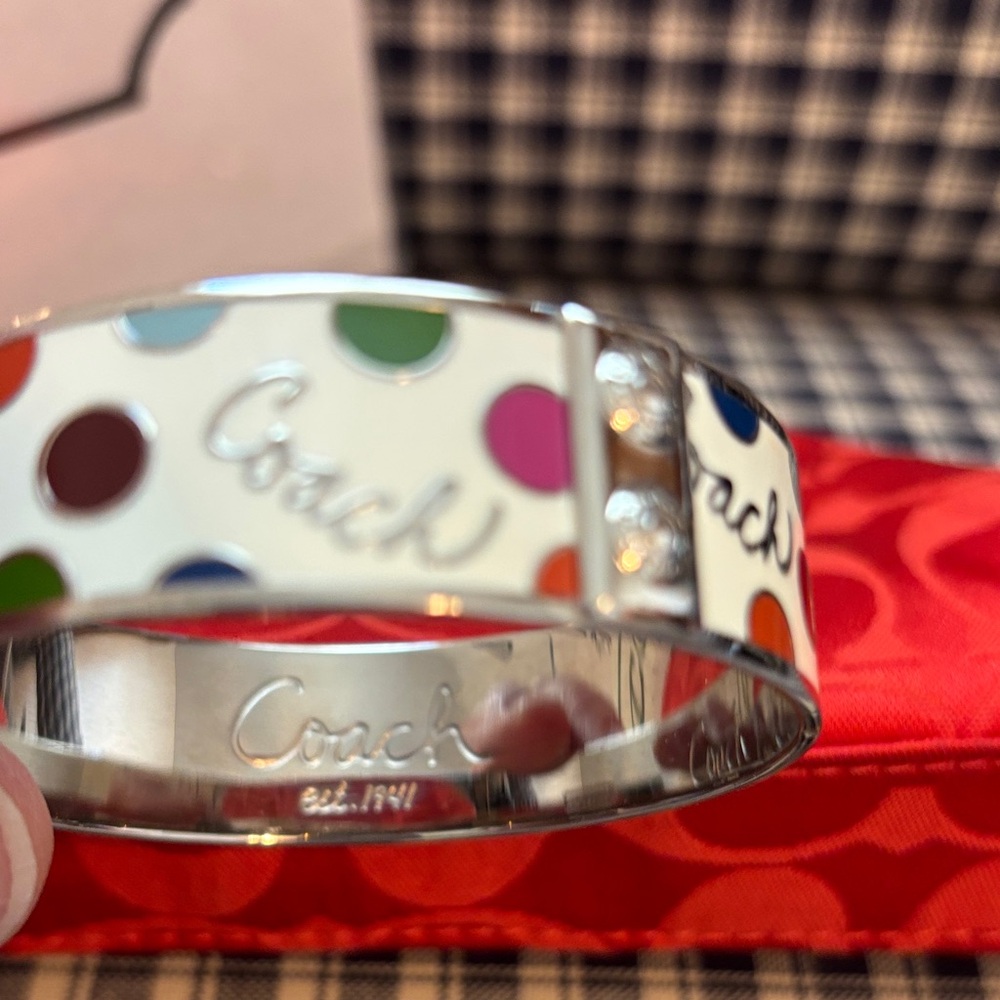 Coach beige polkadot metal bracelet (small) - Picture 3 of 9